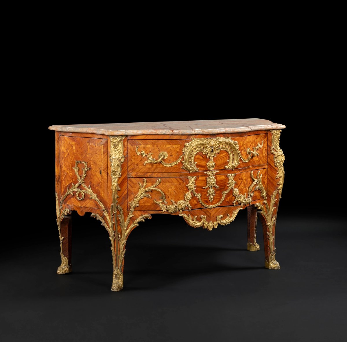 Commode de Charles Cressent. Photo SGL Enchère