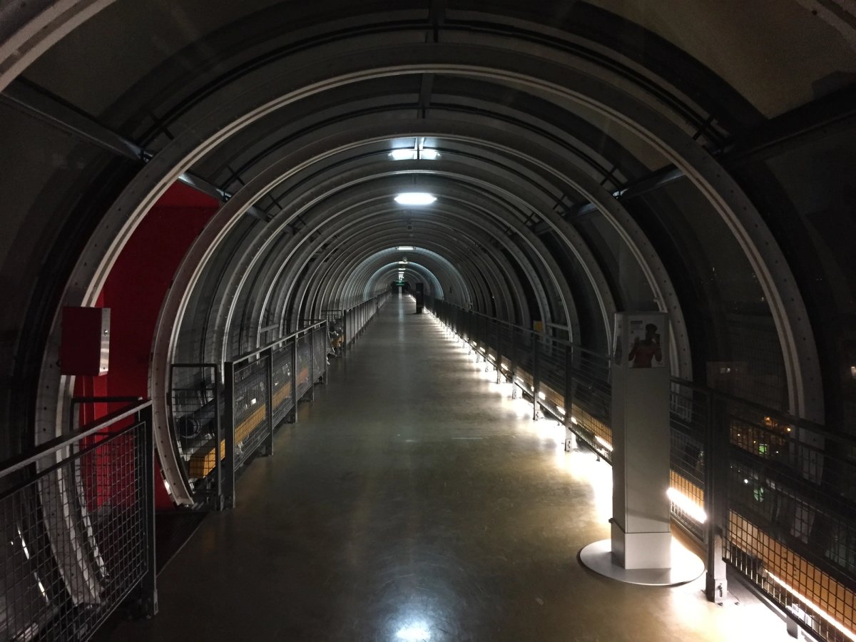 Vue de la coursive du Centre Pompidou, Paris. Photo : Philippe Régnier