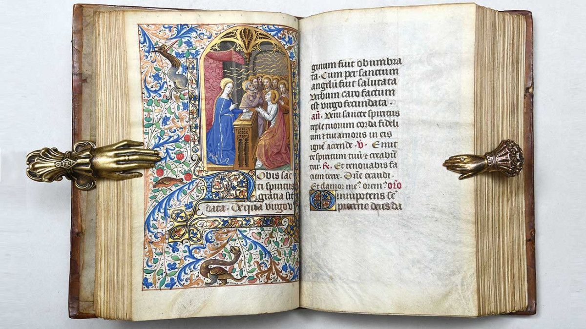 Livre d’Heures en latin et en français, à usage du Mans, manuscrit illuminé sur papier vélin, France probablement Paris fin XVe siècle, 21 x 14 cm. © Peter Harrington, Londres