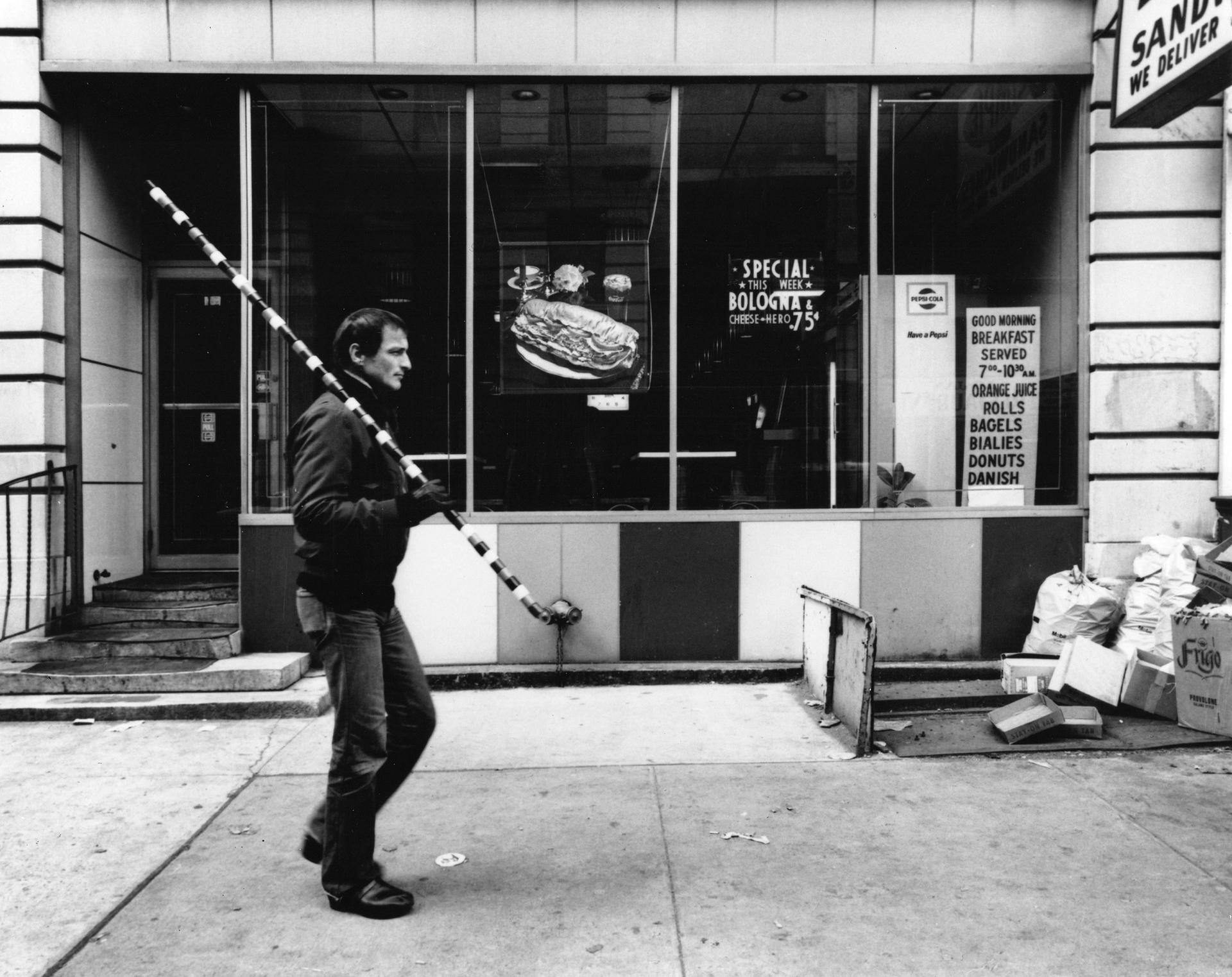 André Cadere à New York en 1976. © D.R.
