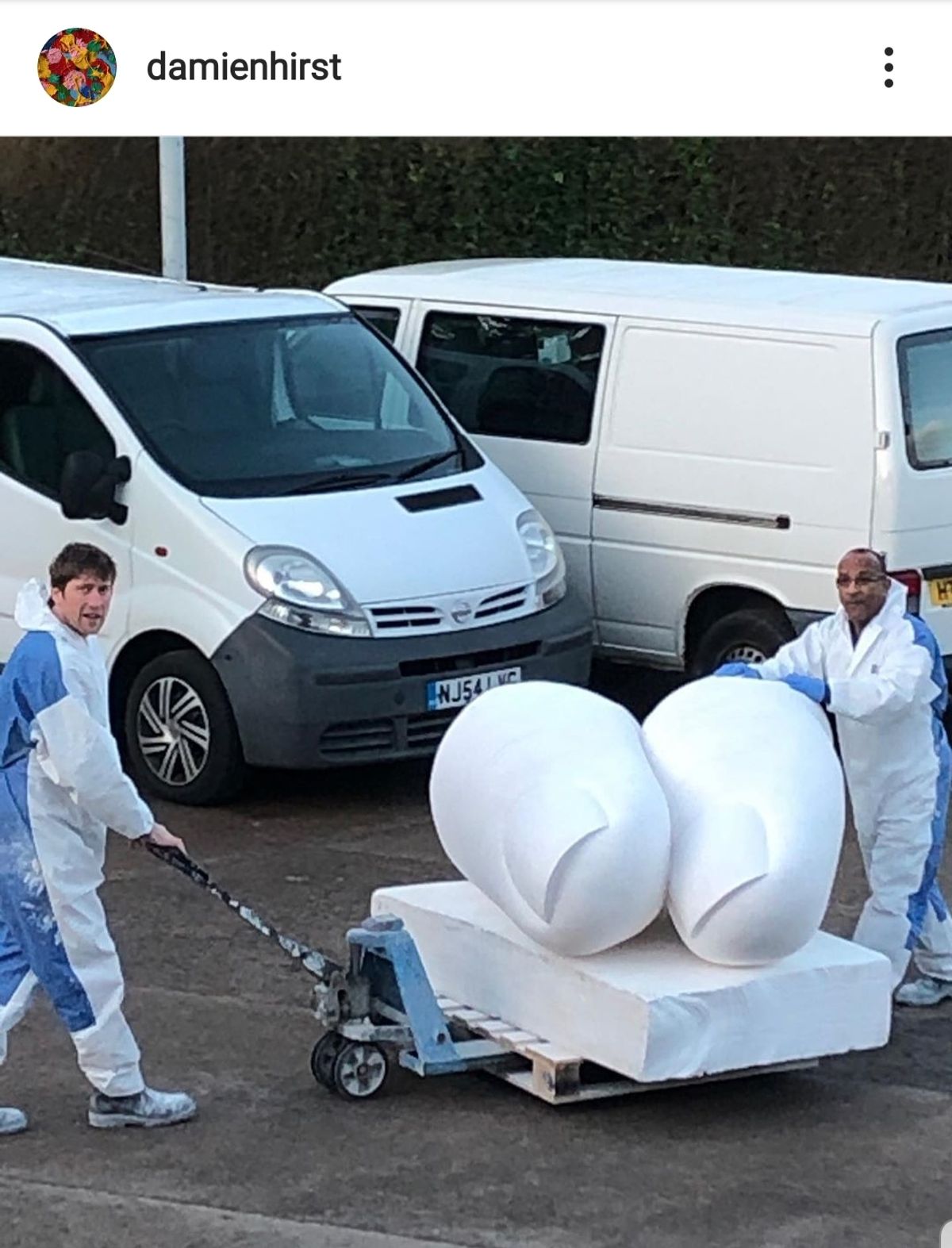 Éléments de la future œuvre de Damien Hirst pour le château La Coste publiées sur le compte Instagram de l’artiste. © Damien Hirst