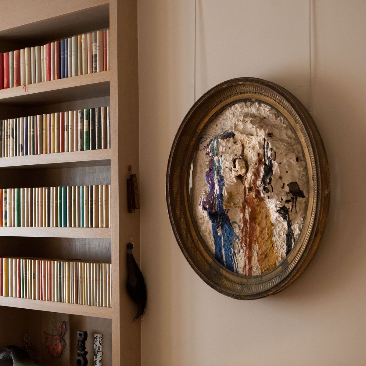 Niki de Saint Phalle, Tir (Old Master) – séance Galerie J, 1961.
© Sotheby's