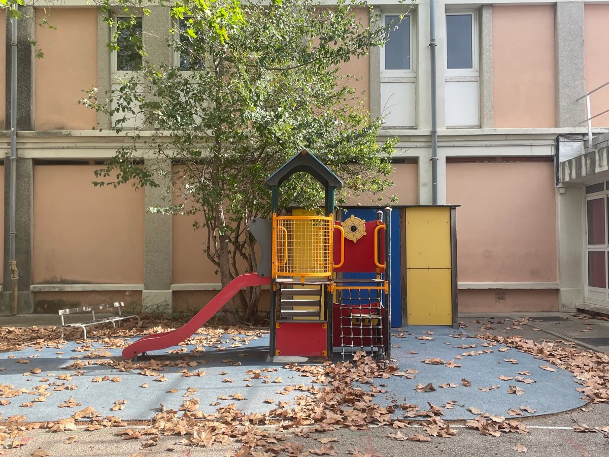 Vue de la cour d'Artagon Marseille (ancienne école maternelle Saint-Tronc La Rose). © Artagon et Ville de Marseille