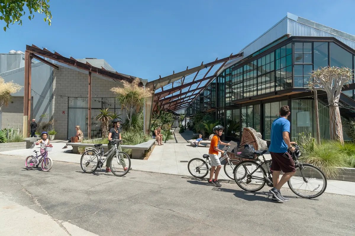 Bergamot Station Arts Center. Photo : Megan Cerminaro pour le Bergamot Station Arts Center
