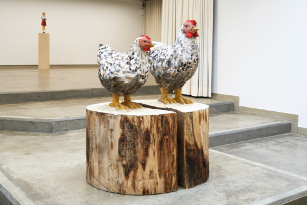 Vue d’une installation de Stephan Balkenhol à la Keteleer Gallery, 2021.
Courtesy de l’artiste et Keteleer Gallery