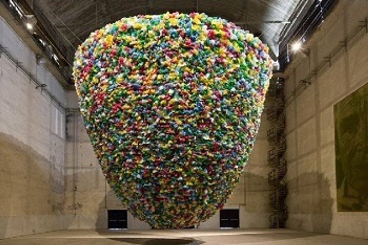 Pascale Marthine Tayou, Plastic Bags, 2019. Richard Taittinger Gallery et Galleria Continua. Courtesy de l’artiste et Richard Taittinger Gallery, Galleria Continua