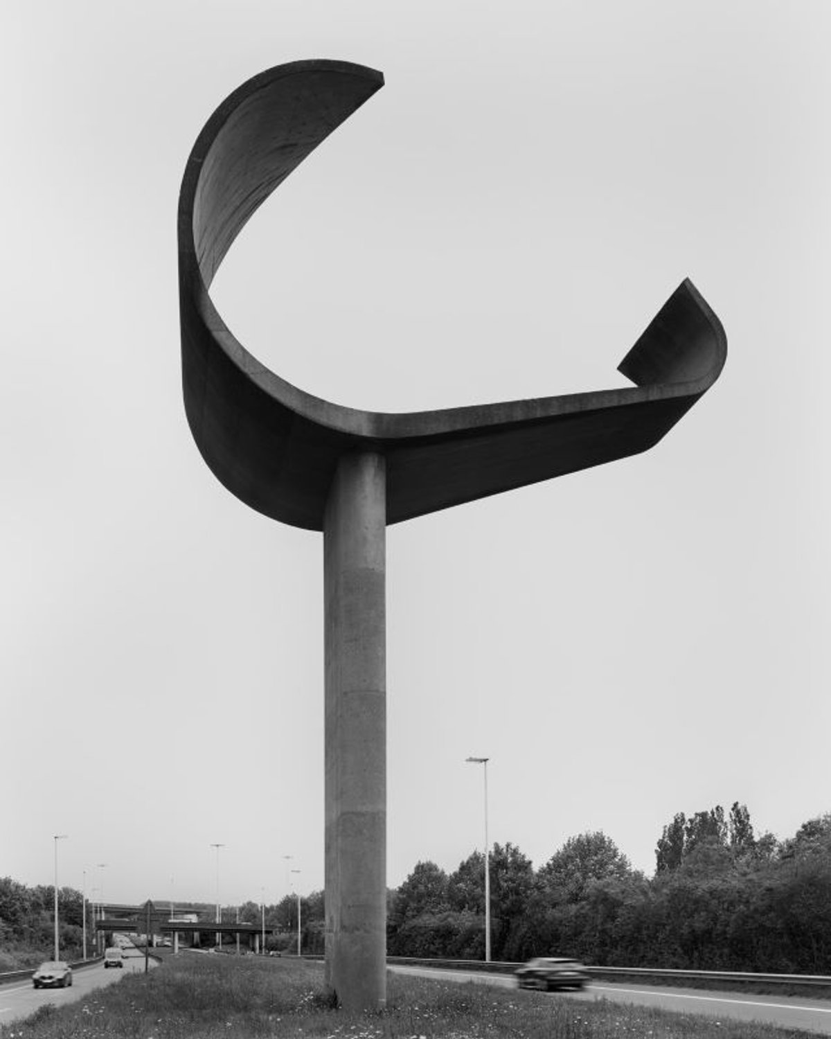 Jacques Moeschal, Signal de Zellik (Grand-Bigard), 1963, béton.
© SABAM