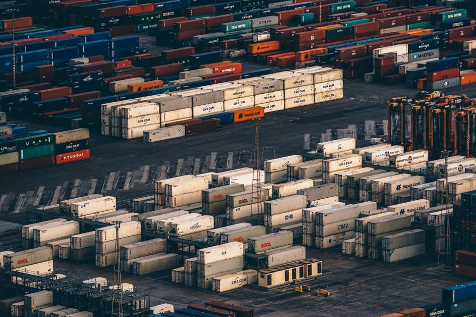 Containers stockés au Royaume-Uni. © Fancycrave