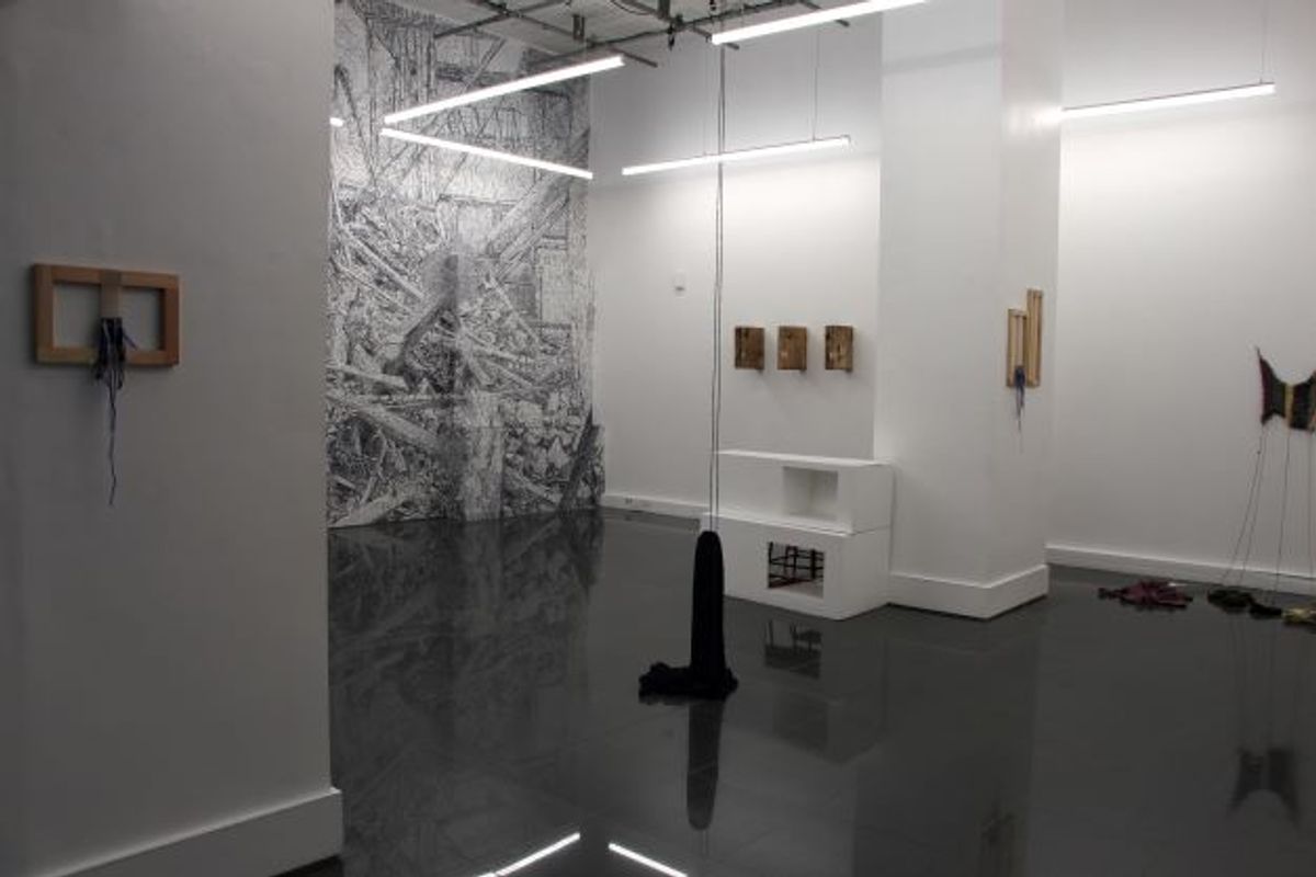 Vue de l'exposition consacrée à la 10e édition du Prix Michel Journiac. Photo : Amélie Boulin