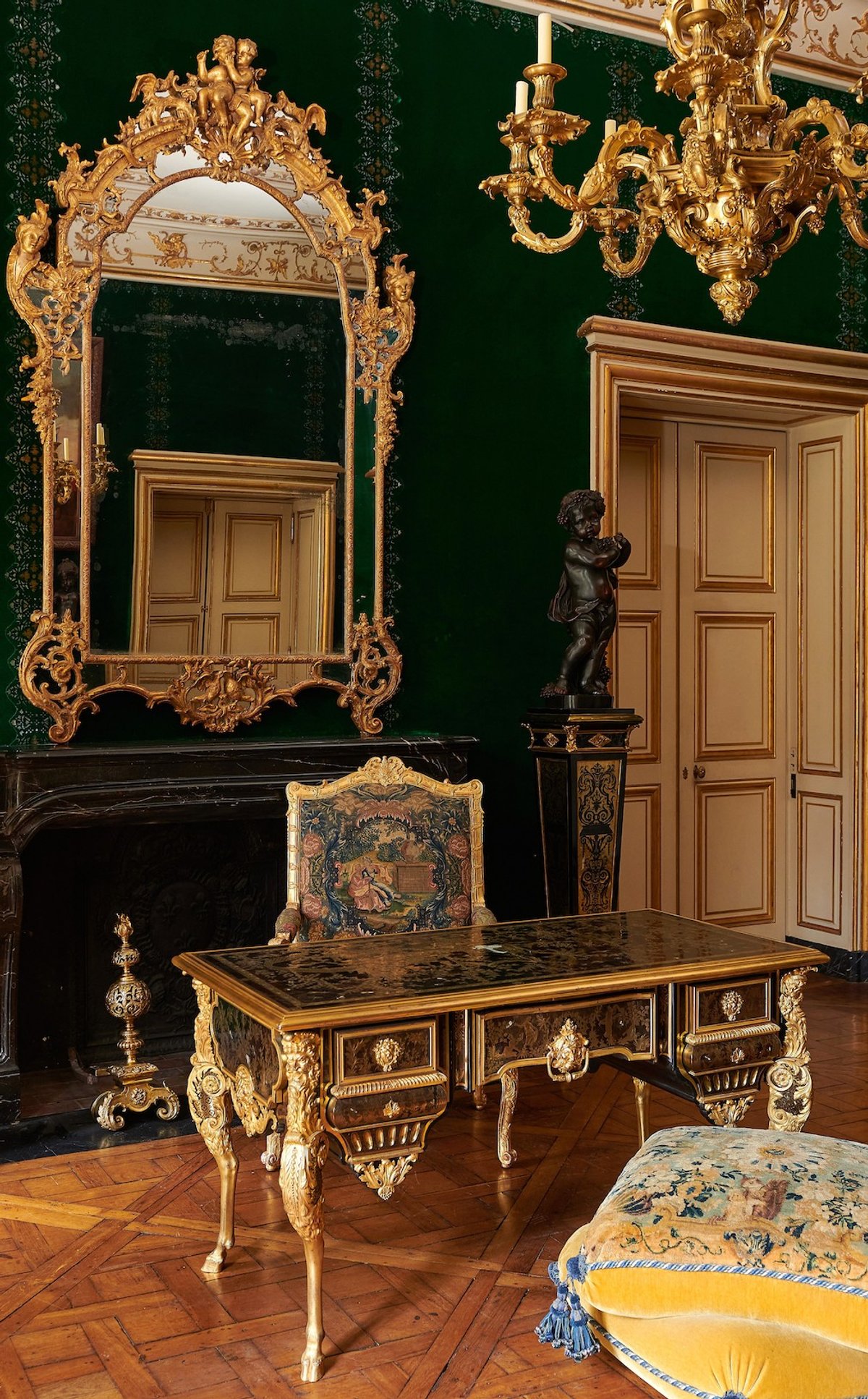 Intérieur de l’hôtel particulier parisien de Bernard Tapie. © Cidric Seletnik