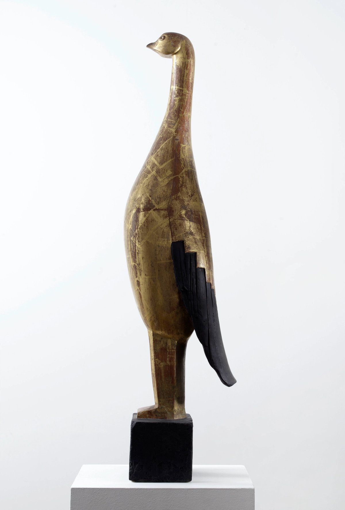 Ossip Zadkine, L’Oiseau d’or, 1924, plâtre peint doré à la feuille, Paris, musée Zadkine.
© Paris Musées/Musée Zadkine. Photo Eric Emo
