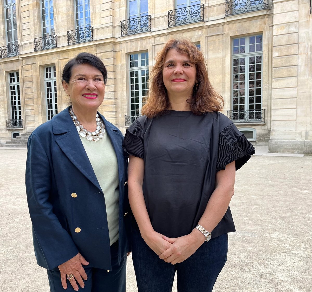 Paloma Picasso, fille de l'artiste et administratrice de la Succession Picasso et Cécile Debray, présidente du musée national Picasso-Paris, lors de l'annonce des architectes et paysagistes finalistes pour le projet Picasso 2030, le 11 septembre 2026. Photo : Stéphane Renault