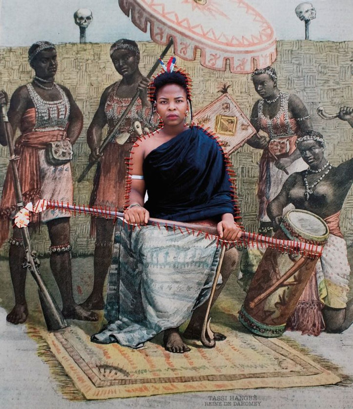 Ishola Akpo, Trace d’une reine I, 2020, collage, couture sur papier et fil de coton, collection Marie-Cécile Zinsou, Ouidah, Bénin. © Ishola Akpo. Courtesy de Marie-Cécile Zinsou