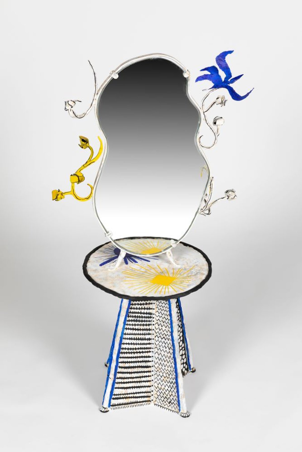 Le Tabouret métallique revisité par Elisabeth Garouste.
© Hugo Miserey