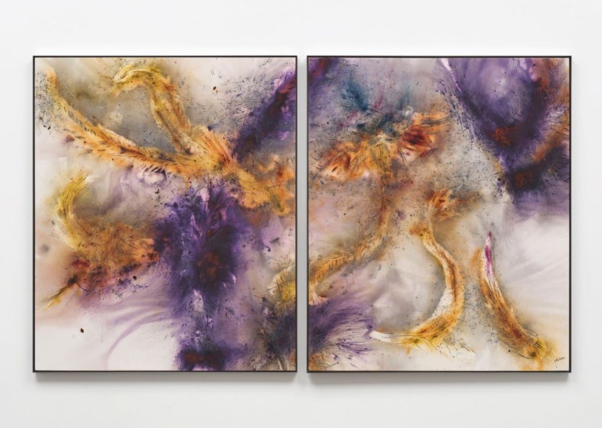 Cai Guo-Qiang et cAITM, Dragon Year : Orange and Purple, 2024, poudre à canon sur toile. Courtesy de l’artiste et de White Cube. Photo Theo Christelis