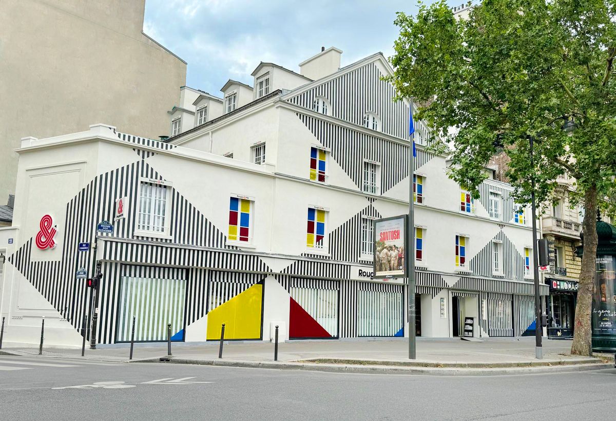 Daniel Buren, En partant d’un triangle, travail in situ, 2024. © Rougier & Plé