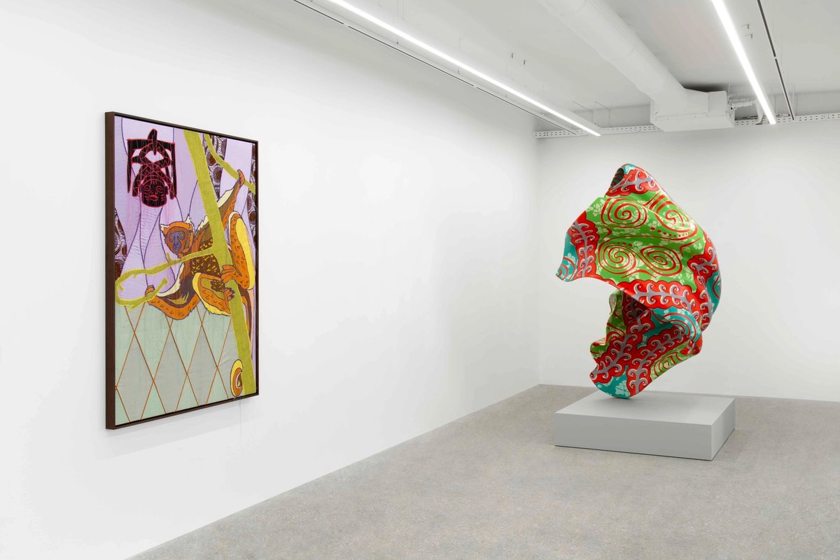 Vue de l’exposition « Yinka Shonibare : The Wind, the Earth and the Fire » chez Mennour. © Yinka Shonibare, Adagp, Paris, 2026. Photo Archives Mennour. Courtesy de l’artiste et Mennour, Paris