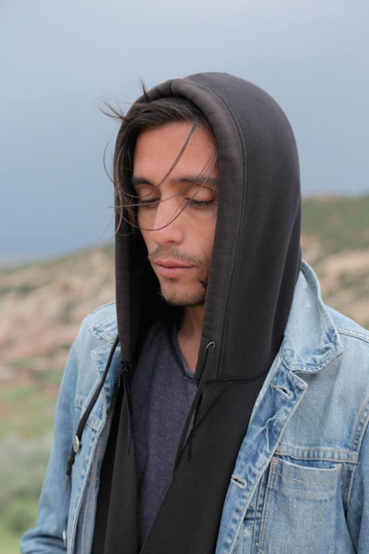 Adrián Villar Rojas, 2016.
© Mario Caporali. Courtesy Adrián Villar Rojas et galerie Marian Goodman, Paris