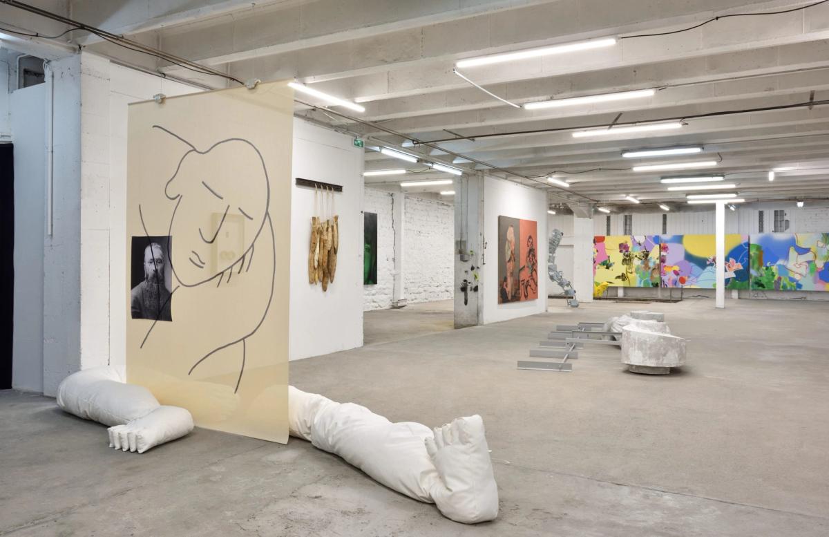 Vue de l'exposition des nommés à la Bourse Révélation Emerige 2022. © Rebecca Fanuele