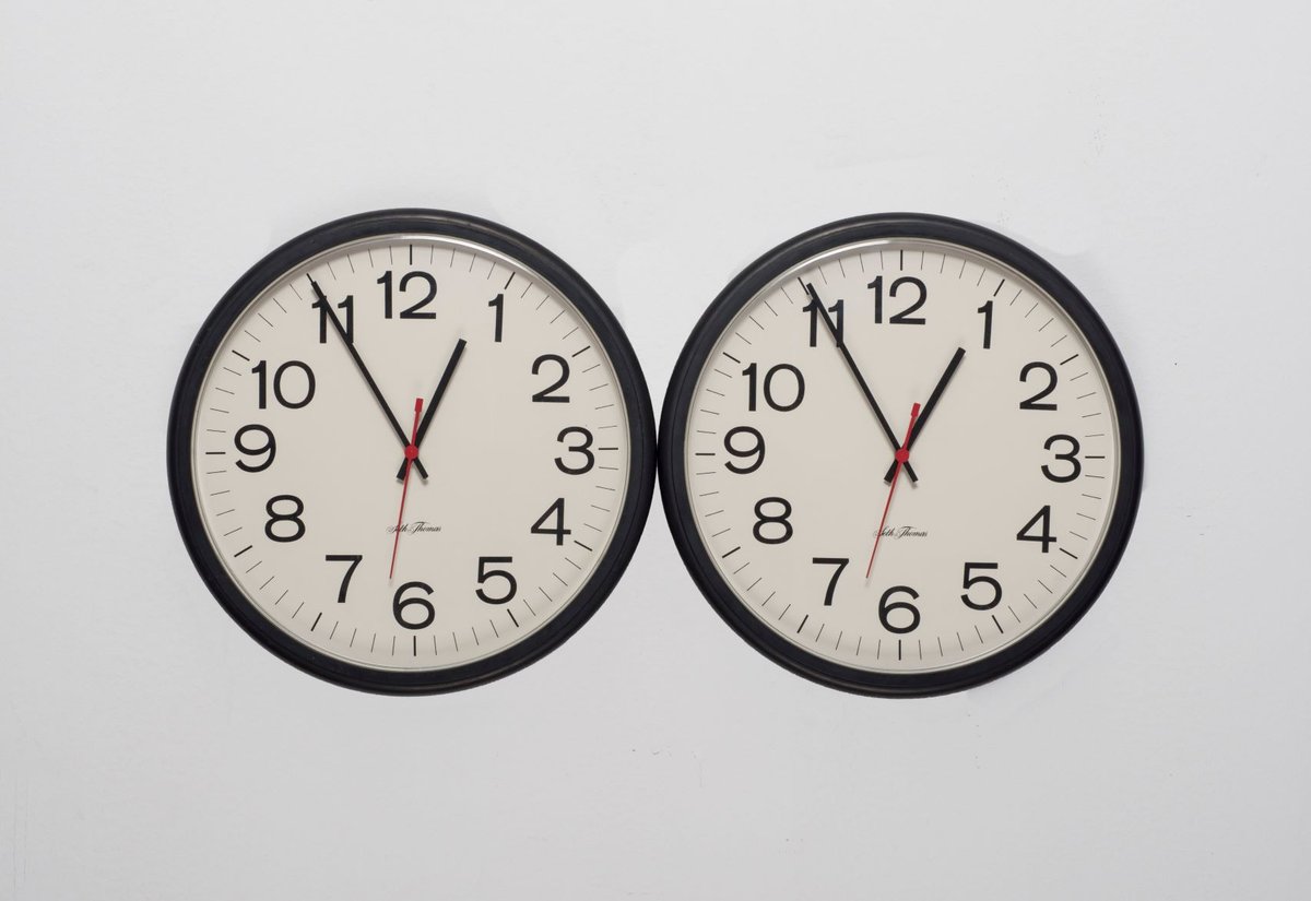 Felix Gonzalez-Torres, Untitled (Perfect Lovers), 1987-1990. Courtesy Wadsworth Atheneum Museum of Art, Hartford, États-Unis, D.R.