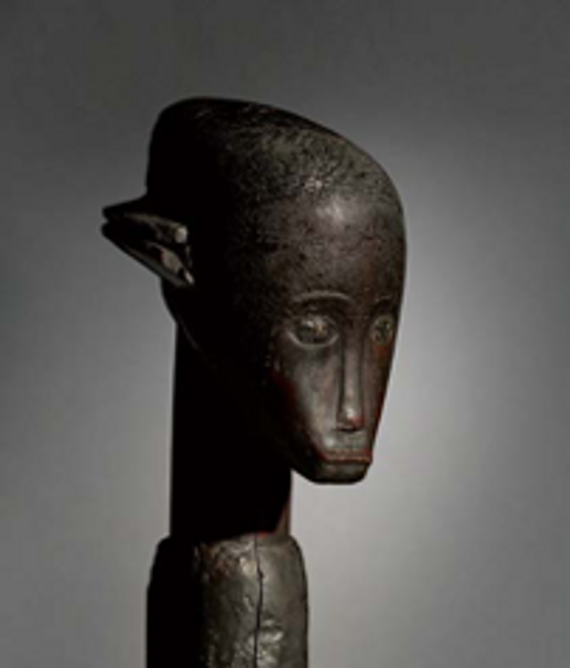 The Clyman Fang Head, Fang-Betsi, statue reliquaire africaine. Courtesy Sotheby’s