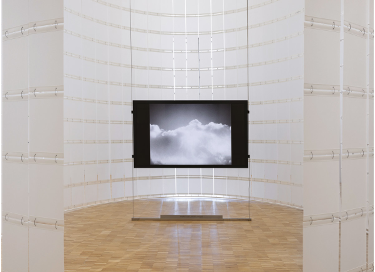 Vue de l’exposition « Mondo Reale », Triennale Milano, 2022. Photo Andrea Rossetti