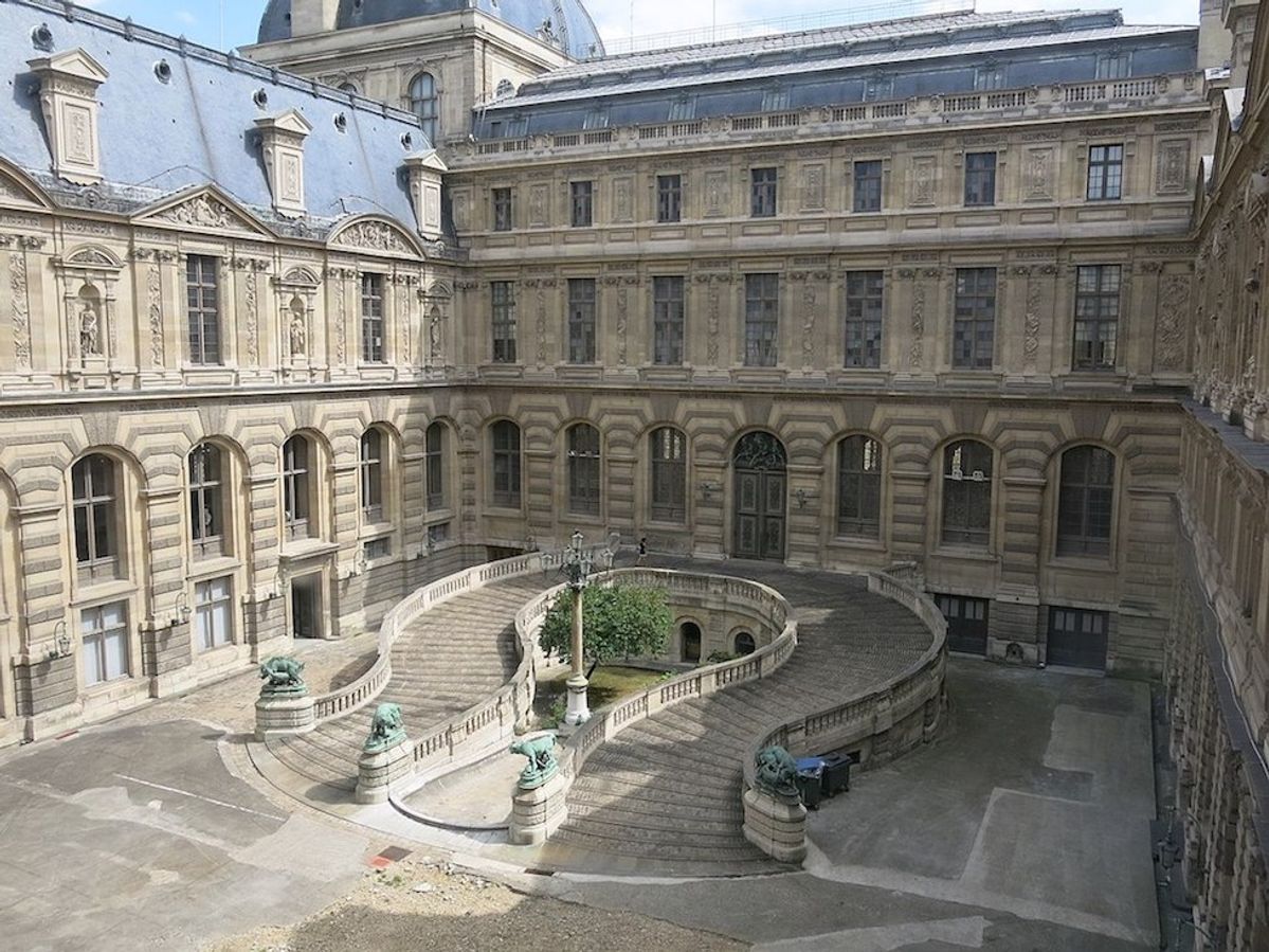 La cour Lefuel, au Louvre. Courtesy Wikipedia