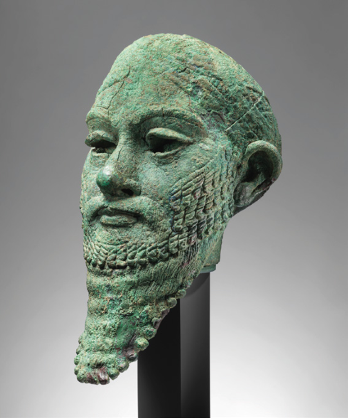 Tête de haut personnage au turban, Mésopotamie, vers 2300-2000 avant notre ère. © The Metropolitan Museum of Art, New York