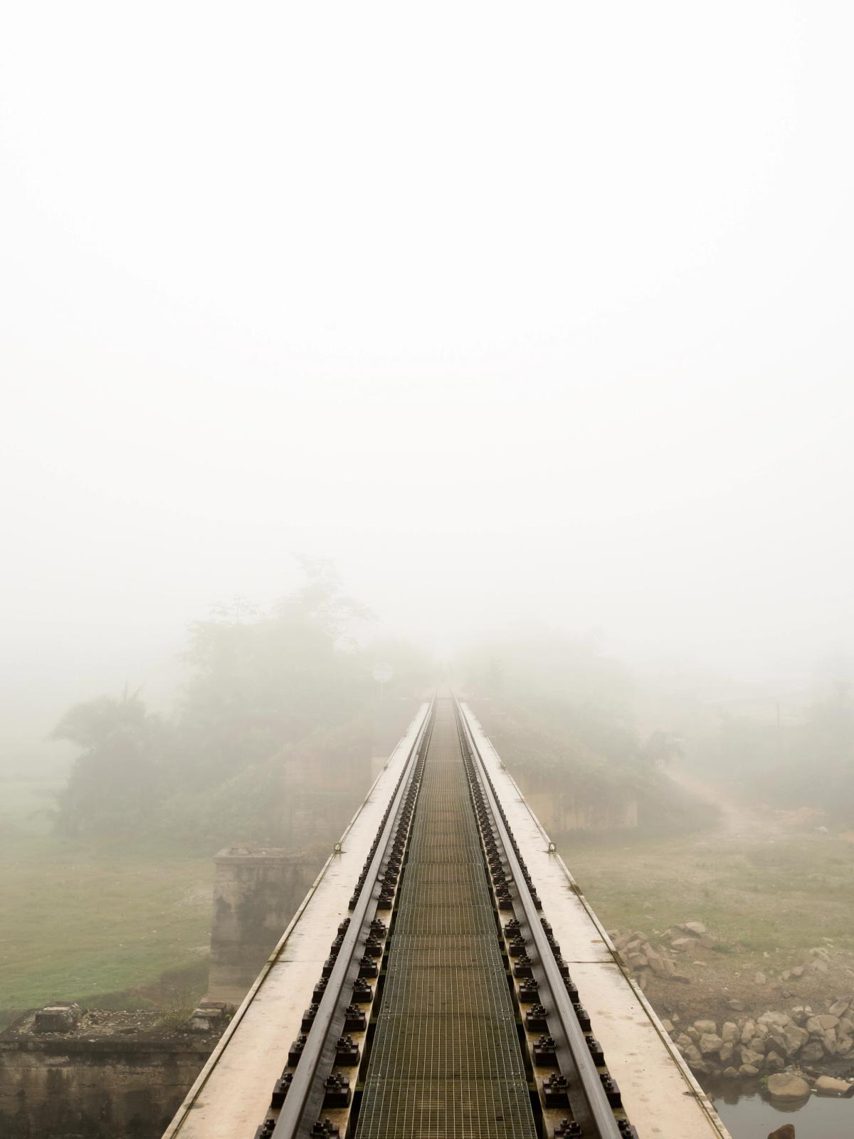 Photographie issue de la série présentée par François-Xavier Gbré à Latitudes, qui s'intéresse à la ligne de chemin de fer reliant Abidjan et Ouagadougou, en Côte d'Ivoire.

© Francois-Xavier Gbré