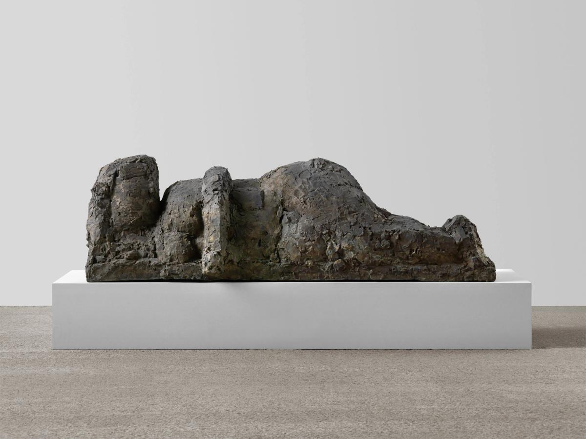 Hans Josephson, Untitled, 1995/2001, 68 x 217 x 57 cm,
édition 5 sur 6, plus 2 AP. Courtsy de l'artiste et galerie Max Hetzler