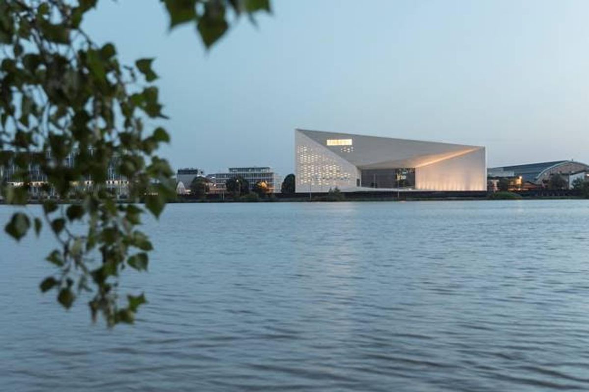 Le FRAC MÉCA, à Bordeaux. © Laurian Ghnitoiu