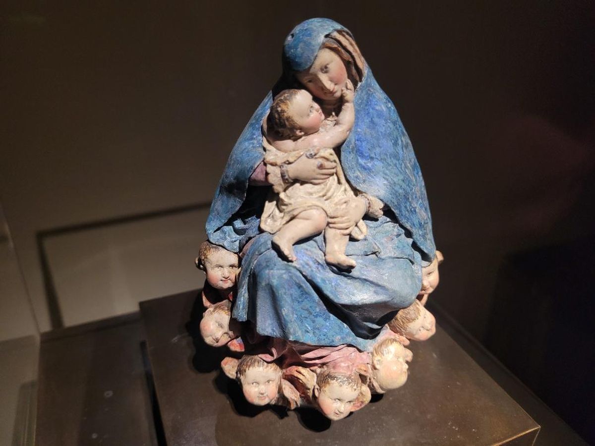 Luisa Roldan, Vierge de Bethléem, terre cuite, vers 1701, H. 12,5 cm. Galerie Lullo Pampoulides. Photo A.C.