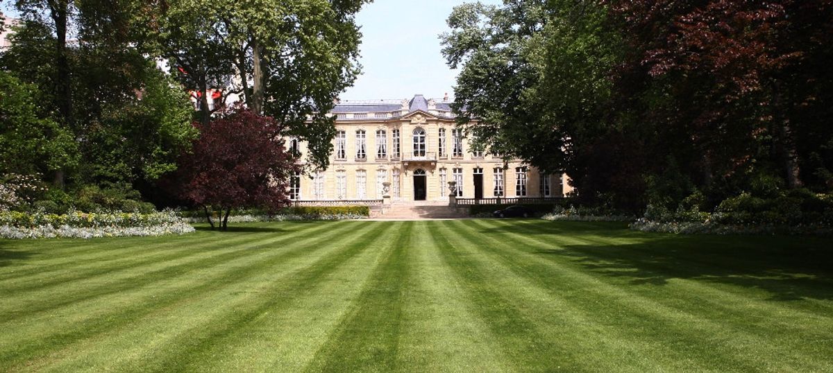 Vue de l'Hôtel de Matignon depuis le jardin D.R.