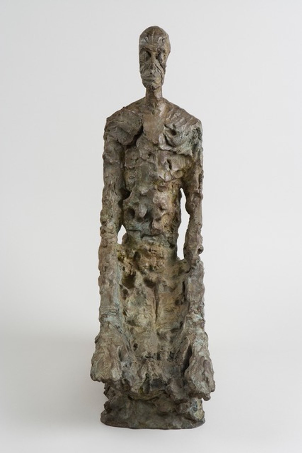 Alberto Giacometti, Homme à mi-corps, 1965, plâtre peint retravaillé au canif, Paris, Fondation Giacometti. © Succession Alberto Giacometti