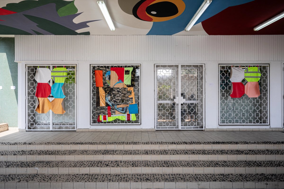 Œuvre de Rodrigo Gukwikila, Duvangu Libreville. © Dário Pequeno Paraíso