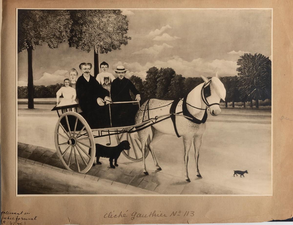 Reproduction photographique de La Carriole du père Junier, Album Henri ROUSSEAU, vers 1920-1935 © Musée de l'Orangerie, dist. RMN-Grand Palais / Allison Bellido