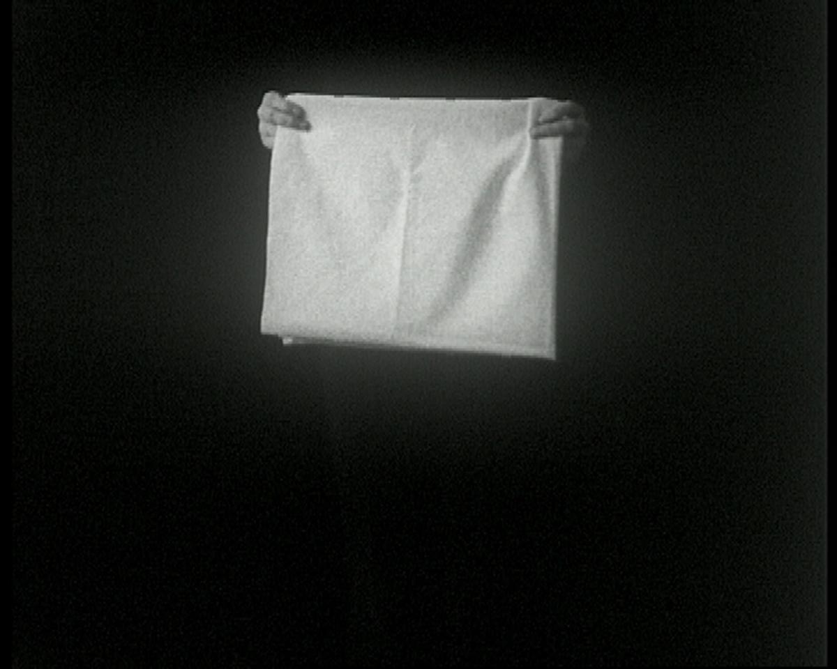 Dóra Maurer, Timing, 1973/1980, film 16 mm transféré sur béta numérique, noir et blanc, silencieux, durée : 10’11. Collection Centre Pompidou, Paris, Musée national d’art moderne - Centre de création industrielle. © Dóra Maurer.