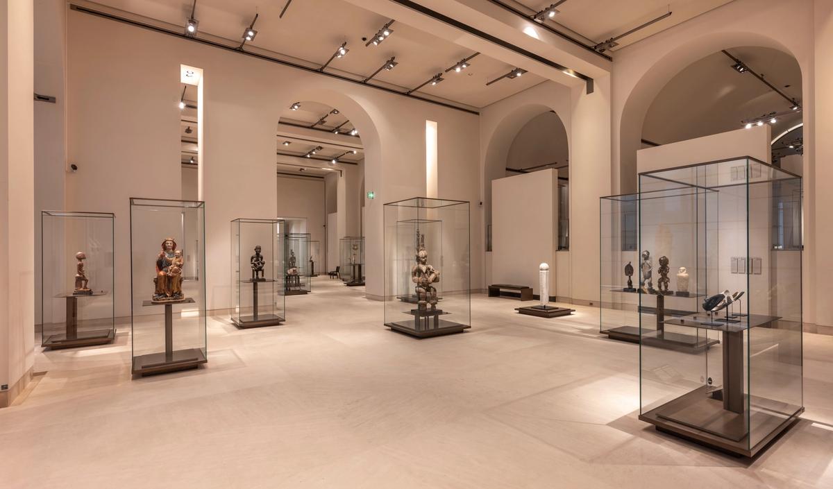 Galerie des cinq continents au musée du Louvre, à Paris. Courtesy musée du Louvre