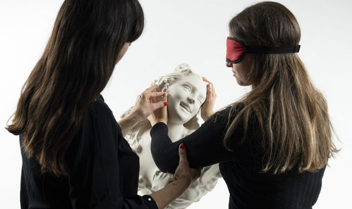 Jean-Baptiste Carpeaux, La Rieuse - Bacchante aux roses, n°2, vers 1870, marbre, reproduction, MusBA © Photo : F. Deval.