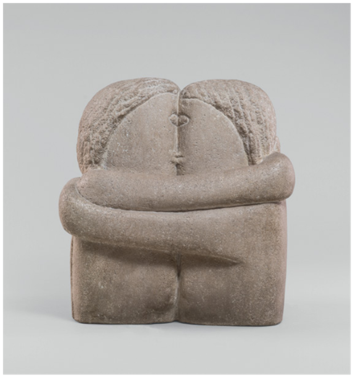 Constantin Brancusi, Le Baiser, 1907, pierre, Craiova, Muzeul de Artă, Roumanie. © Succession Brancusi. Photo Muzeul de Artă din Craiova