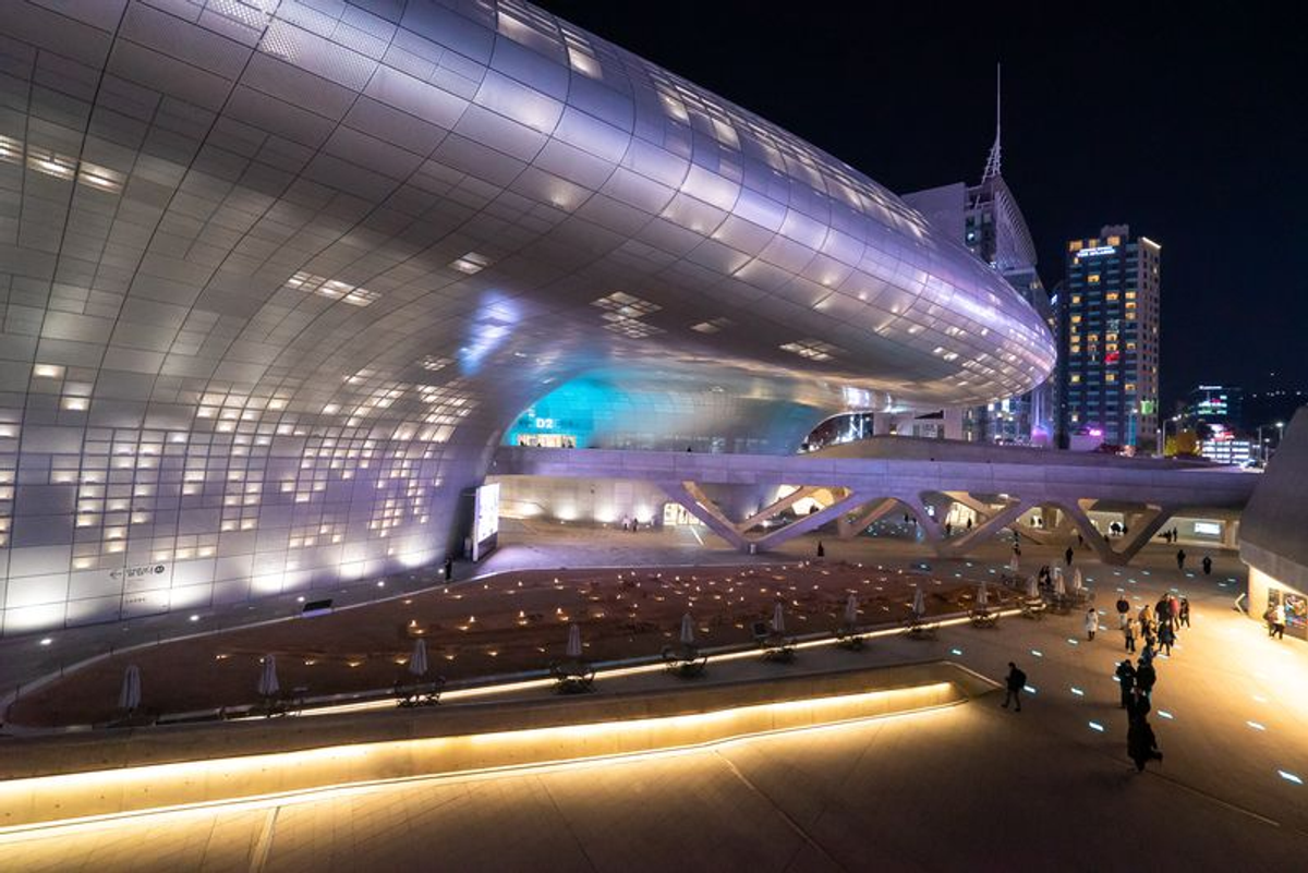Le Dongdaemun Design Plaza, à Séoul. Photo D.R. Courtesy Seoul Design Foundation