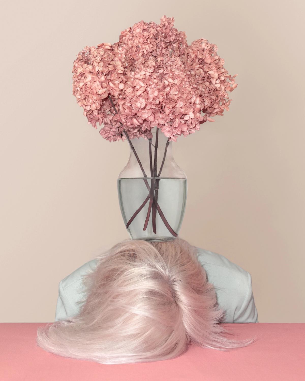 Brooke Didonato, Balance, 2017, impression pigmentaire d’archives. © Brooke Didonato – Courtesy Quand les fleurs nous sauvent