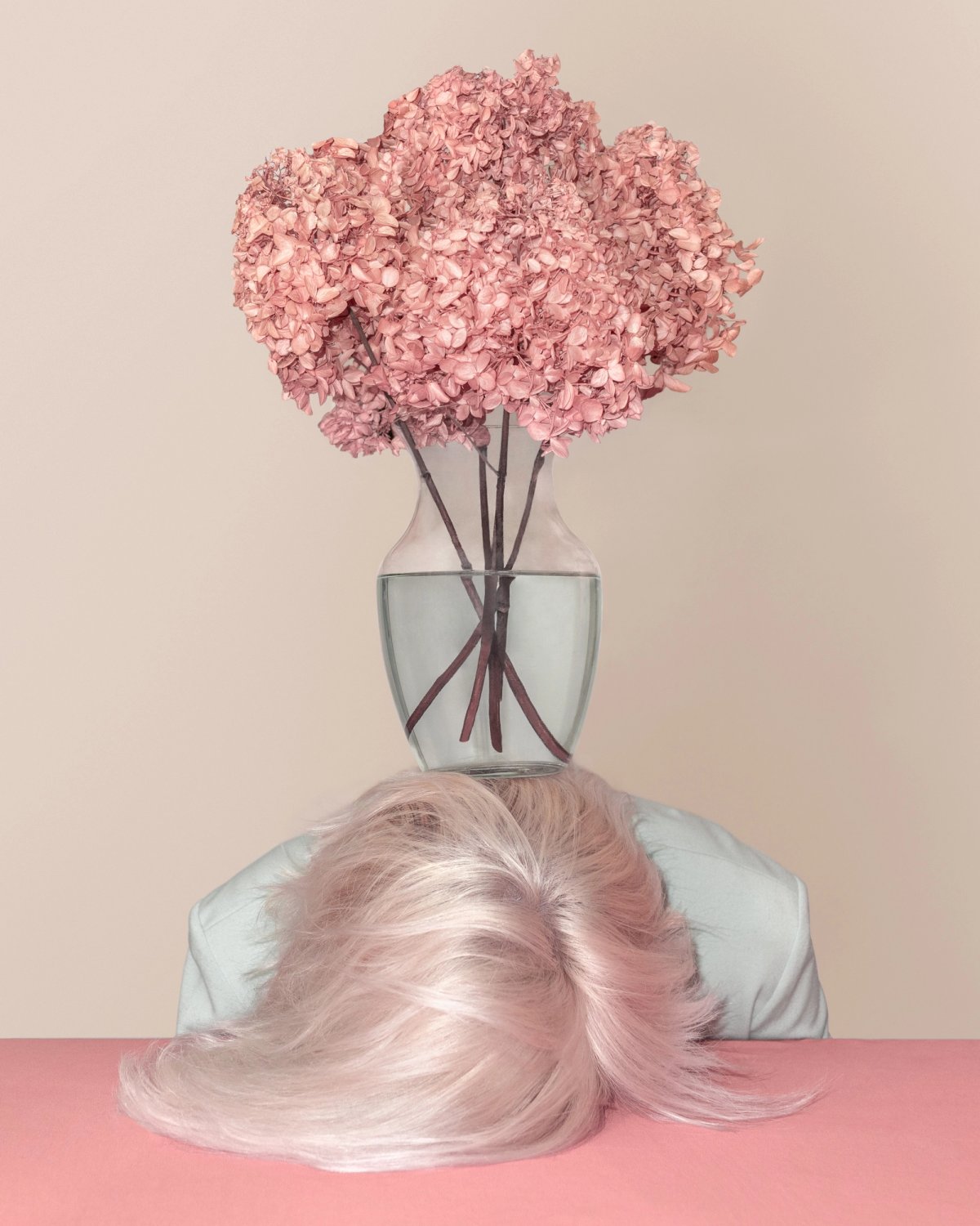 Brooke Didonato, Balance, 2017, impression pigmentaire d’archives. © Brooke Didonato – Courtesy Quand les fleurs nous sauvent
