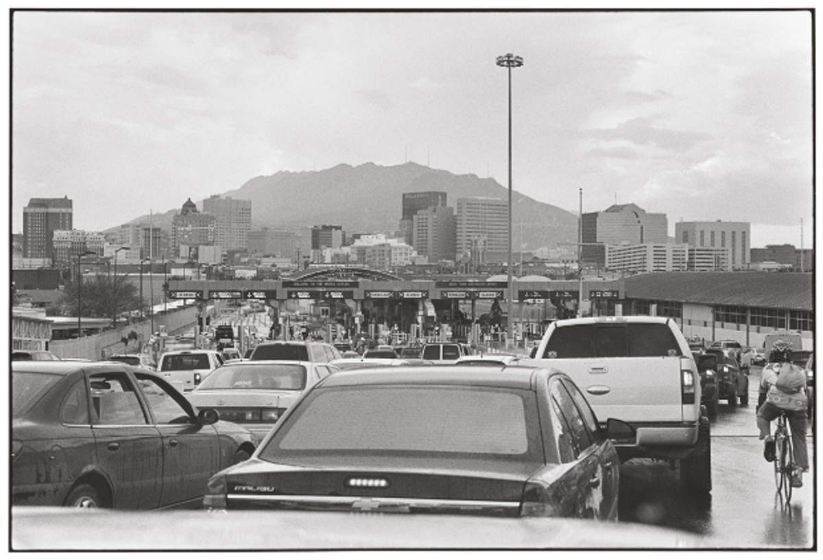 Zoe Leonard, Al río/To the River (série), 2016–2022, photographie.
© Zoe Leonard. Courtesy de la Galerie Gisela Capitain, Cologne, et de Hauser & Wirth, NewYork