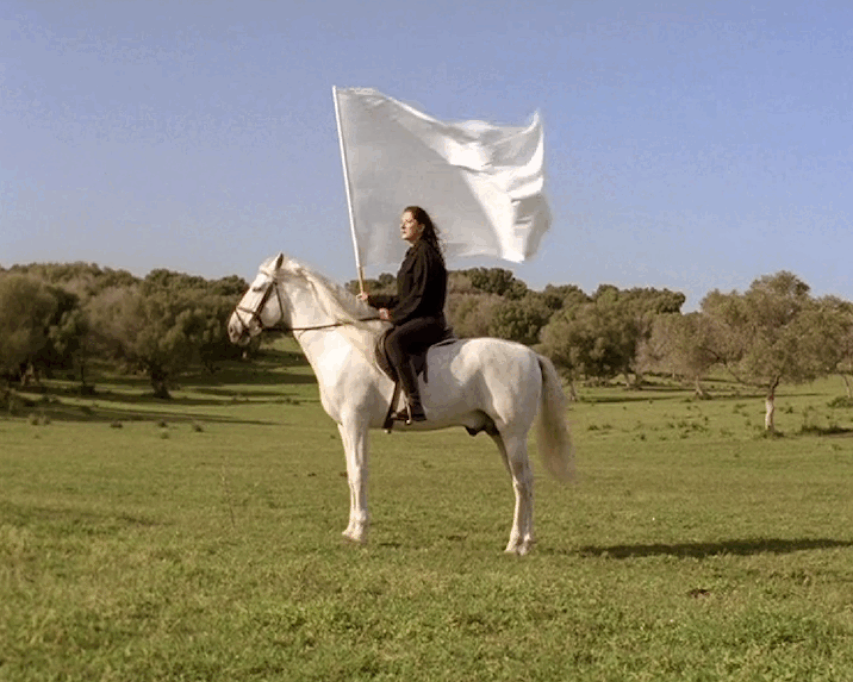 Marina Abramović, The Hero 25FPS. © Circa Hero (2022)