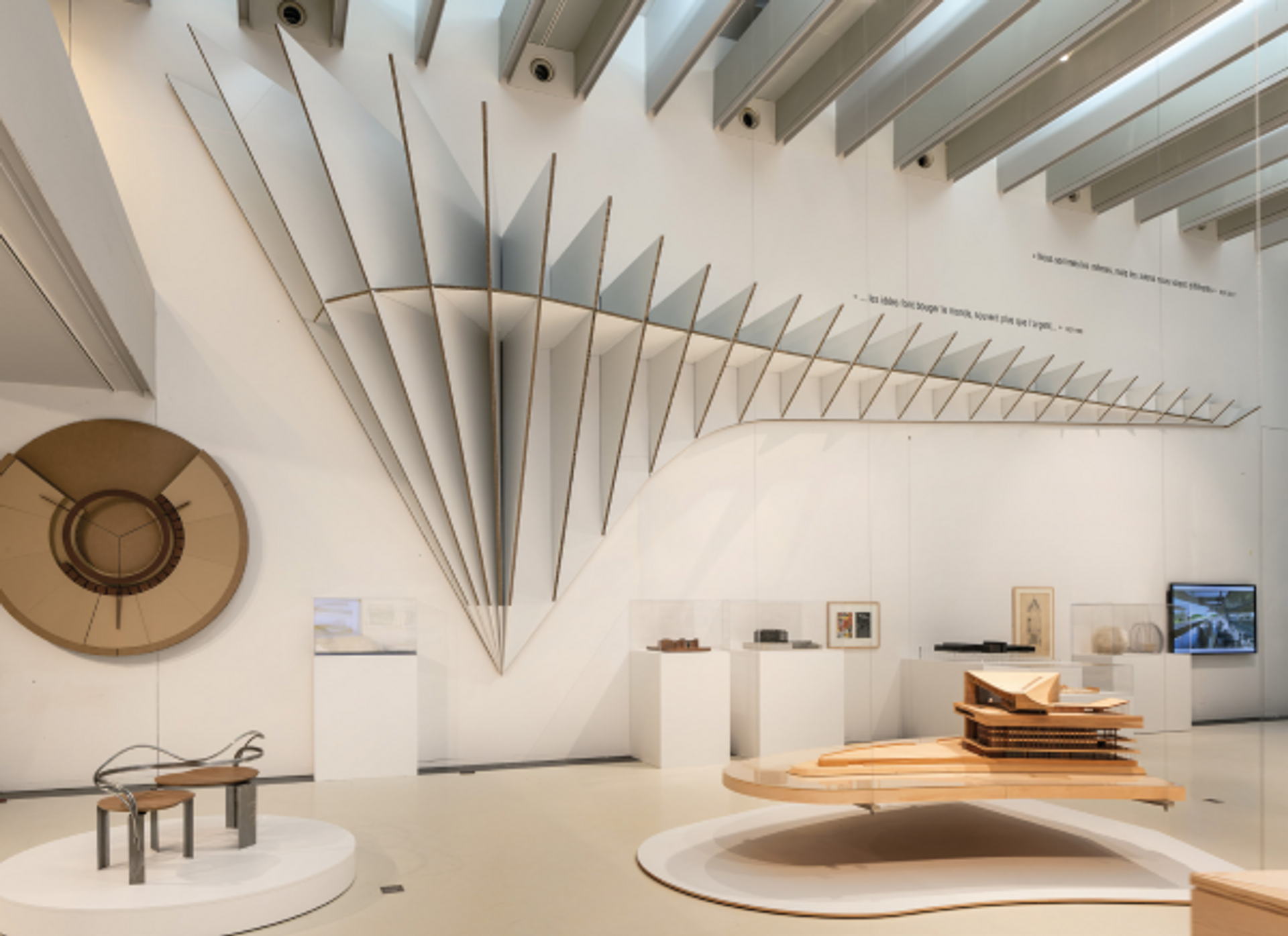 Vue de l’exposition « RCR Arquitectes. Ici et ailleurs, la matière et le temps », musée Soulages, Rodez, 2022. © Thierry Estadieu