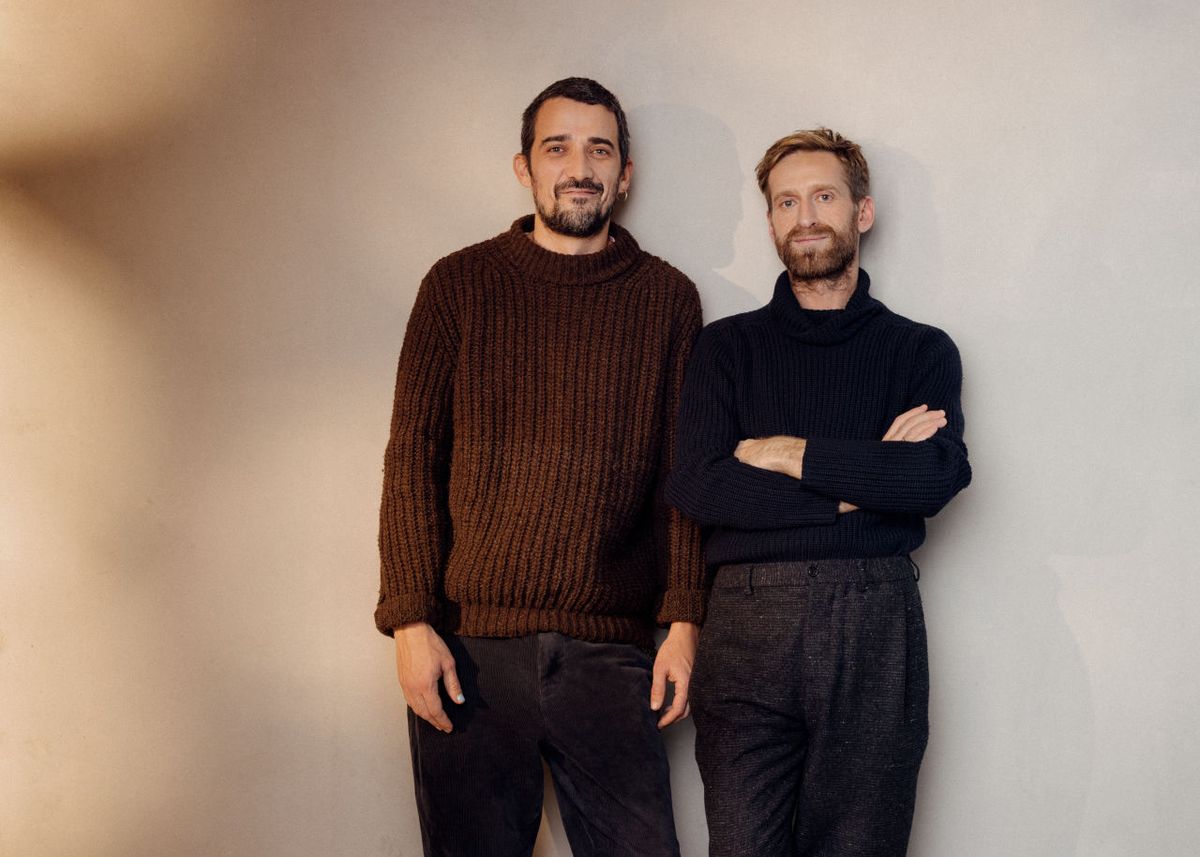 Petrit Halilaj (à droite) et Álvaro Urbano. Courtesy Guillaume Megevand TBA21-Academy et Audemars Piguet