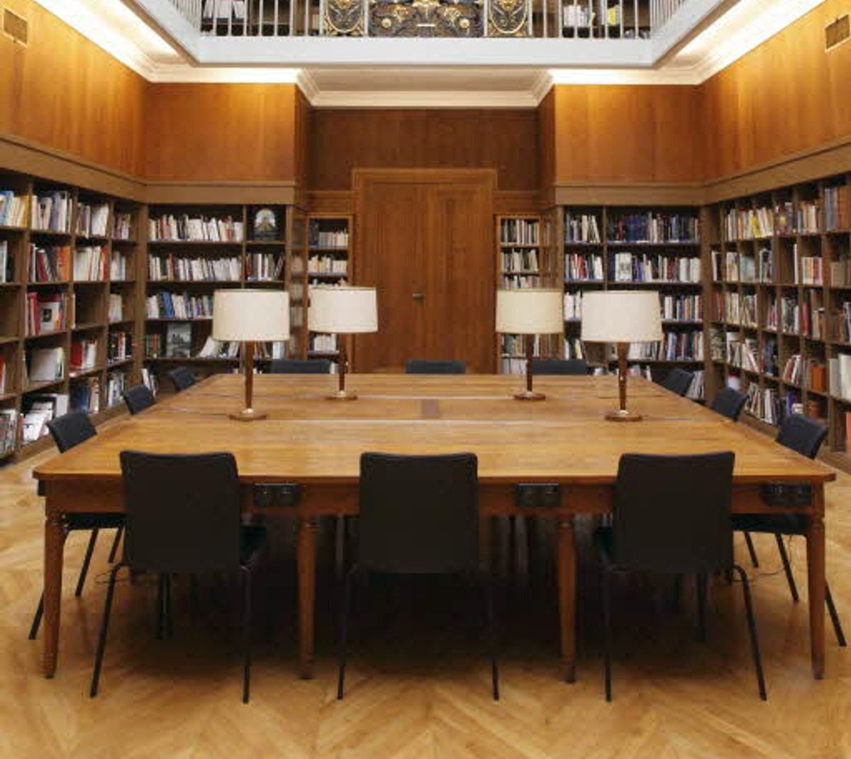 Le Centre Dominique-Vivant Denon. © 2016 Musée du Louvre. Photo Antoine Mongodin