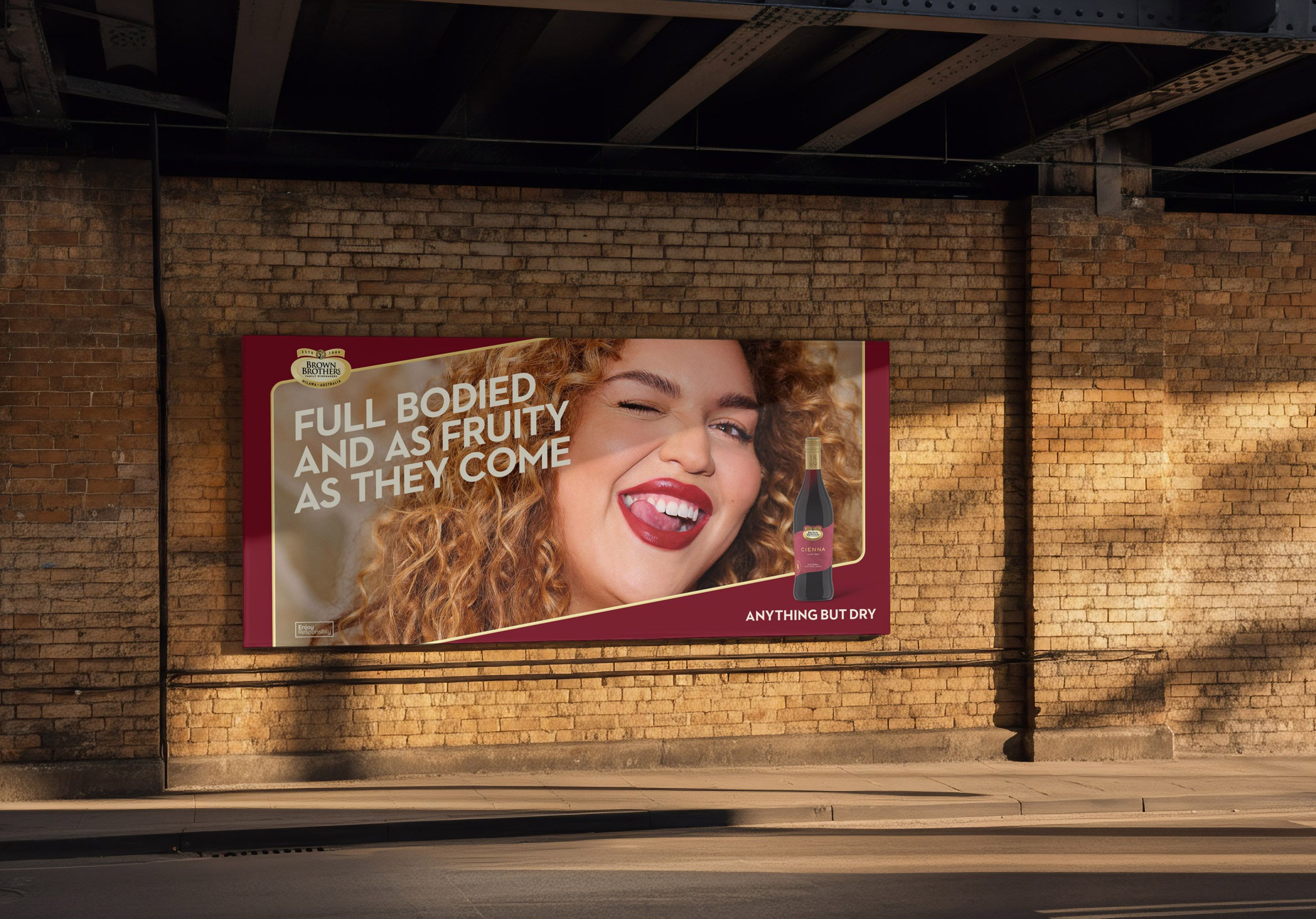 Visual media content