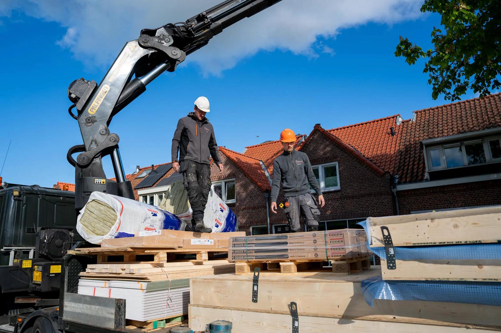 Collega op de werkvloer bij Knephuis
